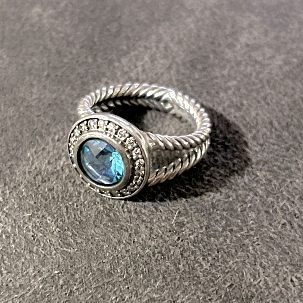 Authentic David Yurman blue topaz & diamonds ring Sz 7.5